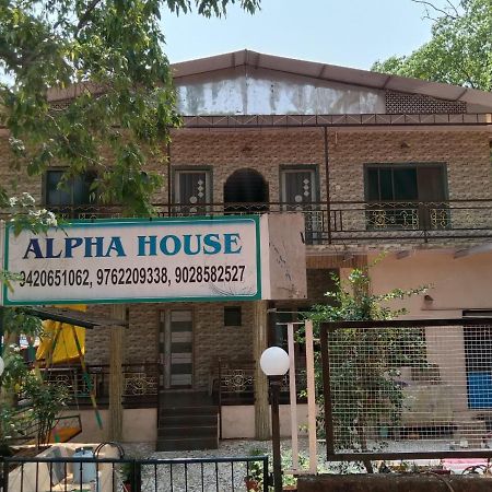 מלון New Alpha House מת'ראן מראה חיצוני תמונה